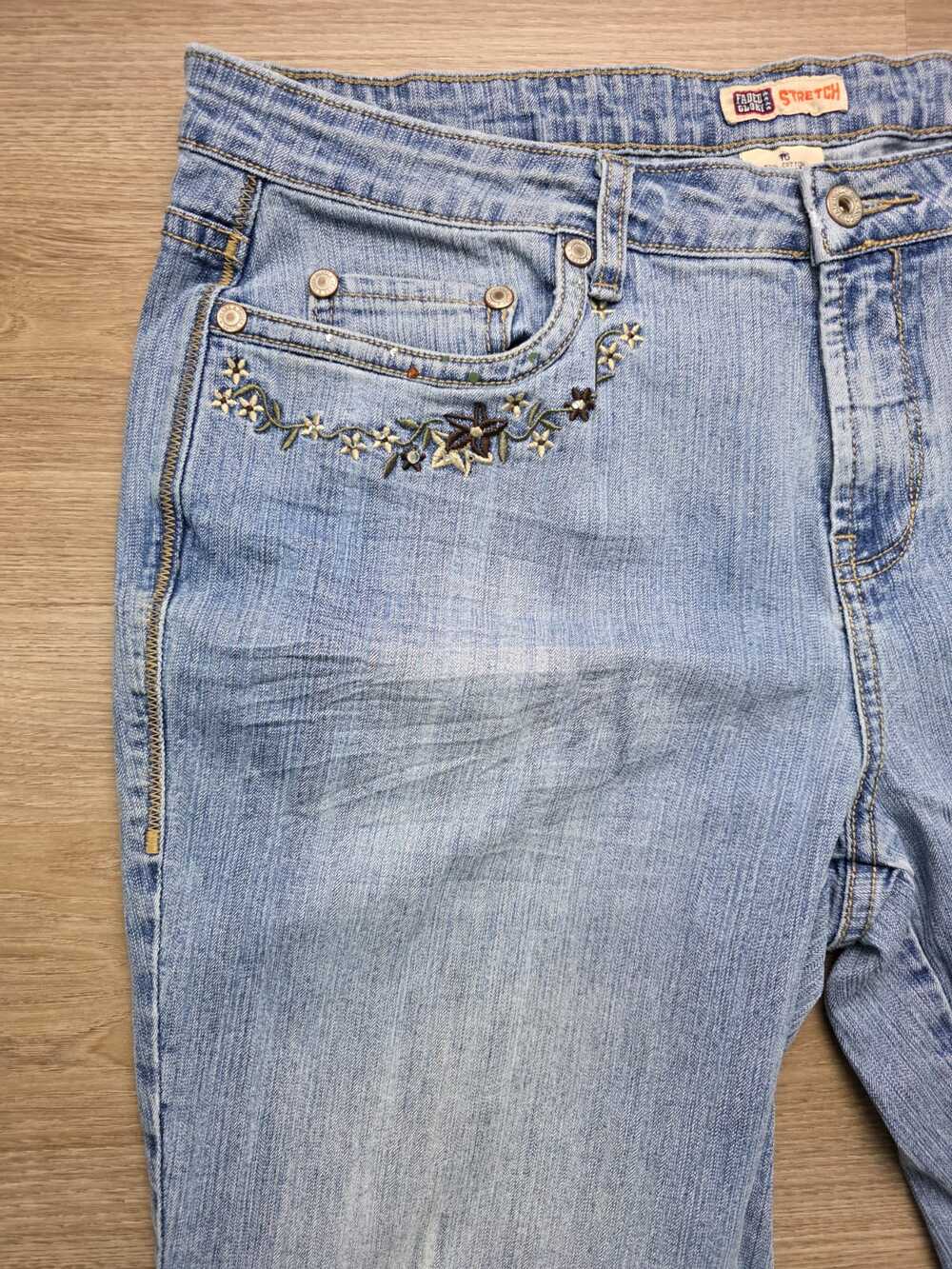 Faded Glory Stretch Bootcut Jeans Women's Size 16x30 Embroidered Light Wash